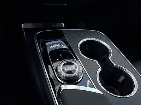 New 2026 Cadillac Lyriq Sport image 27