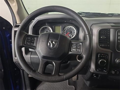Used 2017 RAM 1500 Express image 12