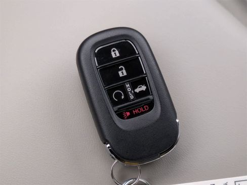 New 2025 Honda Accord LX image 33