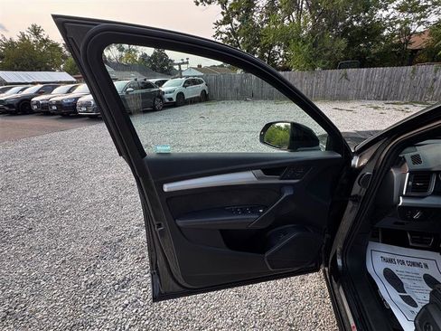 Used 2019 Audi SQ5 Premium Plus w/ Premium Plus Package image 33