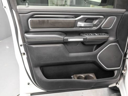 Used 2020 RAM 1500 Laramie image 27