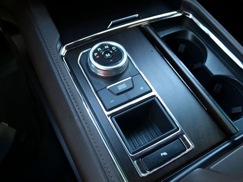 Used 2024 Ford Expedition King Ranch image 27