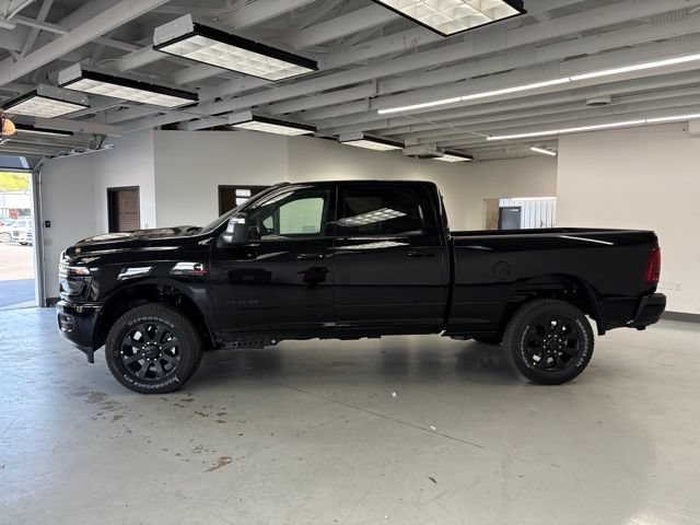 New 2026 RAM 2500 Laramie w/ Night Edition AWD/4WD image 4