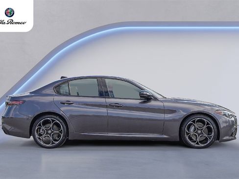 New 2025 Alfa Romeo Giulia image 4