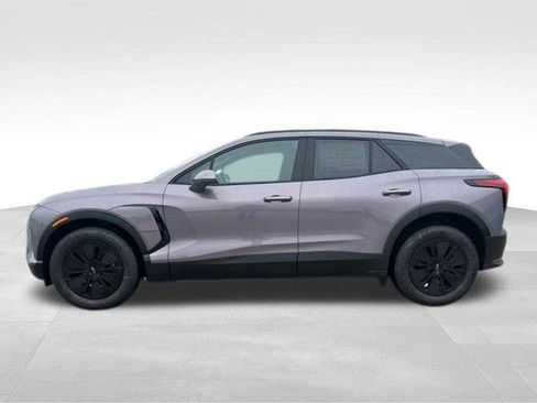 New 2026 Chevrolet Blazer EV LT w/ Midnight/Sport Edition FWD image 17