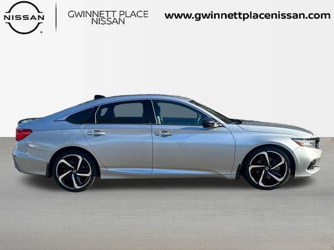 Used 2022 Honda Accord Sport image 4