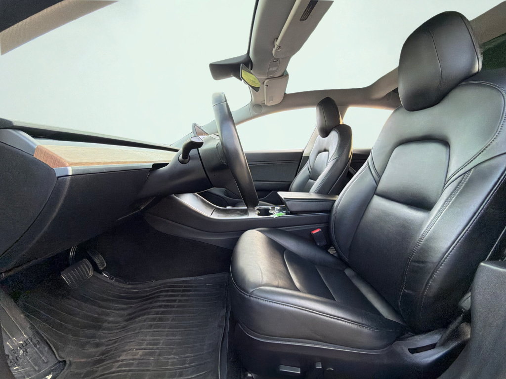 Used 2019 Tesla Model 3 Standard Range Plus RWD image 31