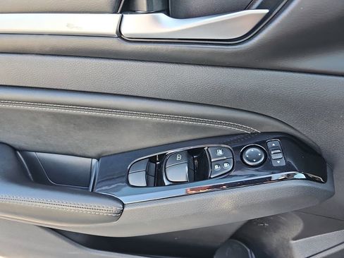 Used 2022 Nissan Altima 2.5 SV w/ SV Premium Package image 31