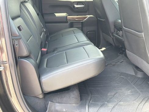 Used 2021 Chevrolet Silverado 1500 LT Trail Boss w/ Convenience Package II AWD/4WD image 15