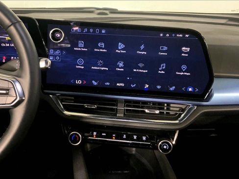 Used 2025 Chevrolet Equinox EV LT w/ Convenience Package FWD image 6