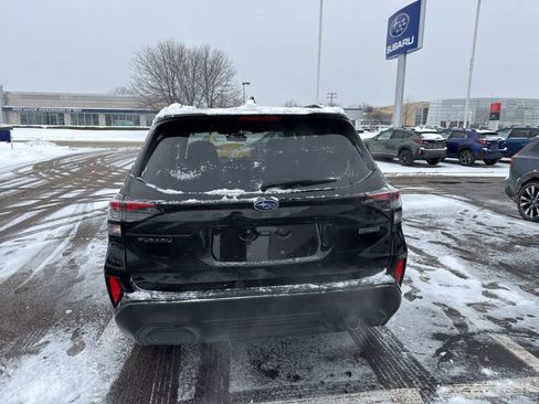 Used 2025 Subaru Forester Touring w/ Touring Package image 13