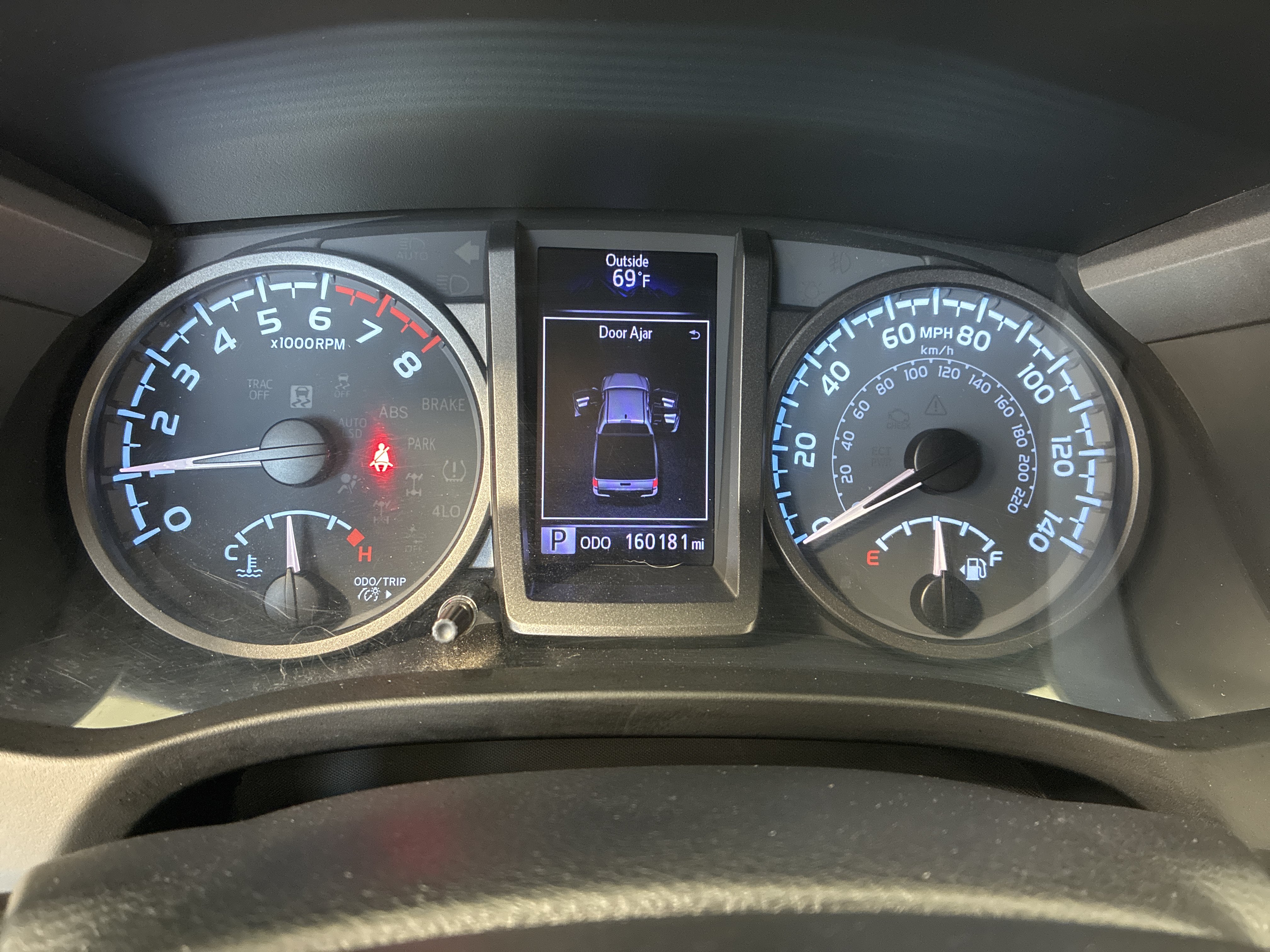 Used 2020 Toyota Tacoma TRD Off-Road w/ Technology Package AWD/4WD image 22