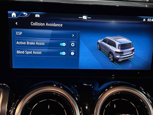 Certified 2025 Mercedes-Benz GLB 250 4MATIC image 35