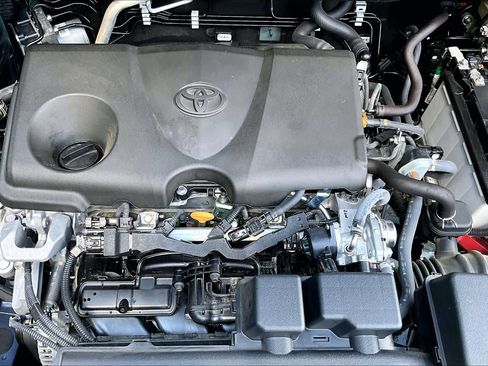 Certified 2025 Toyota RAV4 XLE AWD/4WD image 33