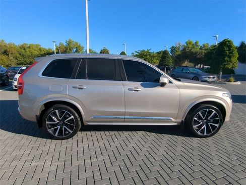 Used 2024 Volvo XC90 B6 Plus w/ Protection Package image 4