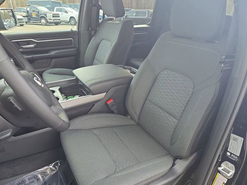 New 2026 RAM 1500 Big Horn AWD/4WD image 15