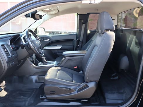 Used 2022 Chevrolet Colorado LT w/ Fleet Safety Package image 6