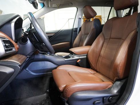 Used 2021 Subaru Outback Touring XT image 15