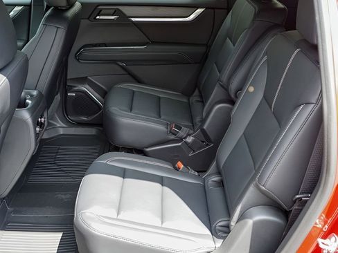 New 2026 GMC Acadia Elevation image 19