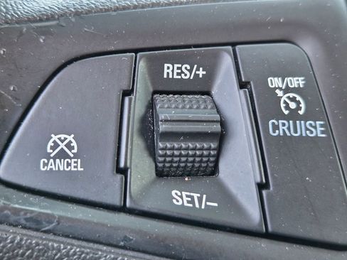 Used 2015 Chevrolet Equinox LS FWD image 13
