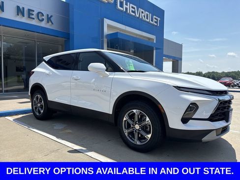 Certified 2025 Chevrolet Blazer LT AWD/4WD image 2