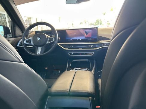 Used 2024 BMW X5 sDrive40i w/ M Sport Package image 33