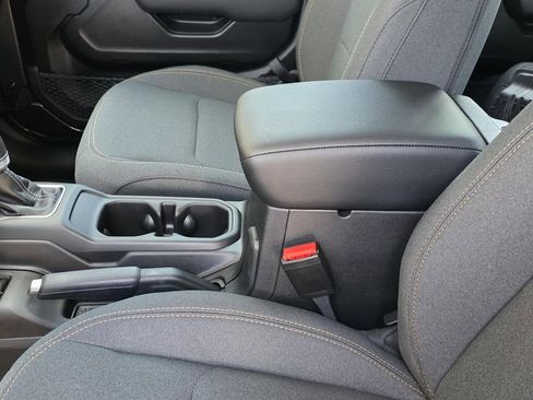 New 2026 Jeep Gladiator Sport image 8