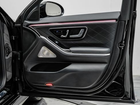Used 2024 Mercedes-Benz S 580 4MATIC Sedan w/ AMG Line image 80