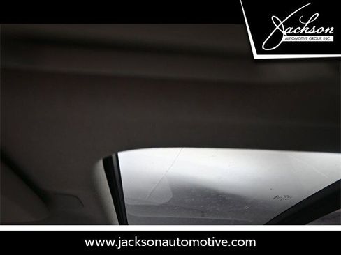 Certified 2025 Volvo XC40 B5 Core w/ Protection Package Premier image 19