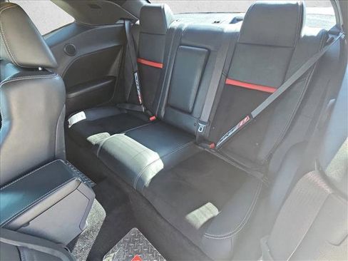 Used 2013 Dodge Challenger SRT8 w/ Harman Kardon Audio Group image 18