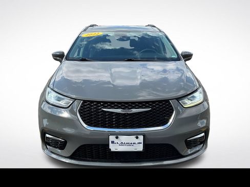 Used 2022 Chrysler Pacifica Touring-L FWD image 22
