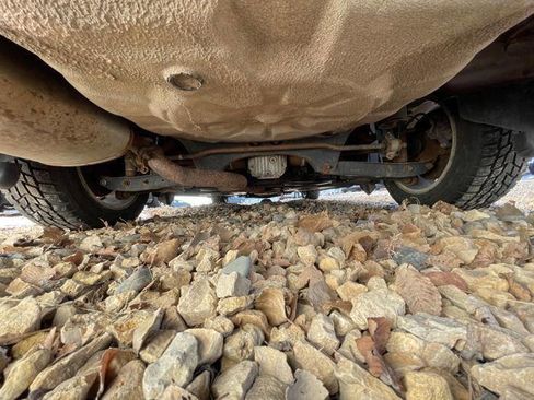 Used 2010 Subaru Legacy 2.5i Premium image 15