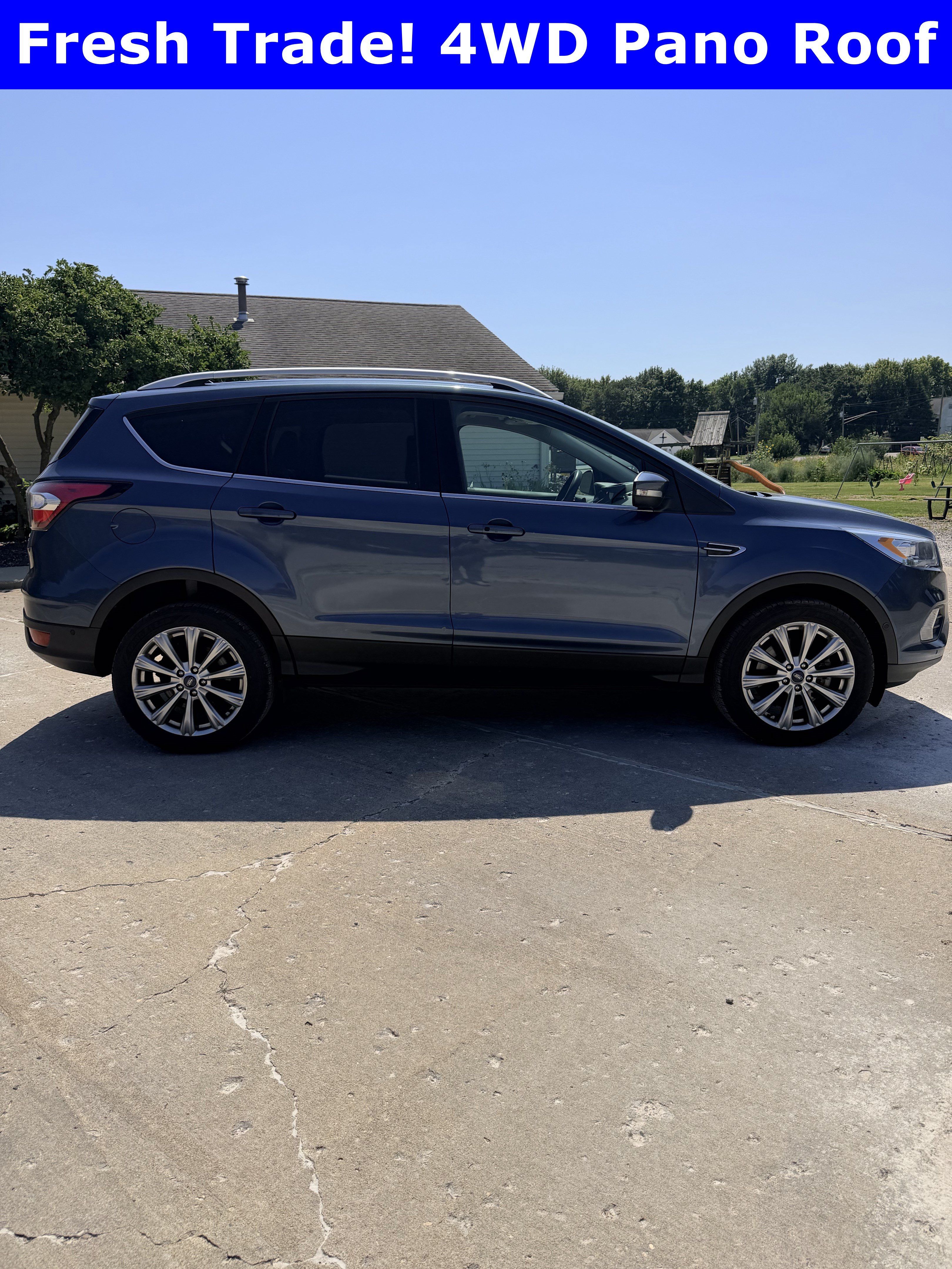 Used 2018 Ford Escape Titanium w/ Ford Safe & Smart Package AWD/4WD image 10