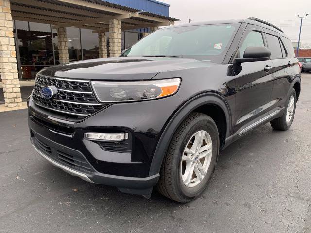 Certified 2021 Ford Explorer XLT w/ Equipment Group 202A AWD/4WD image 8