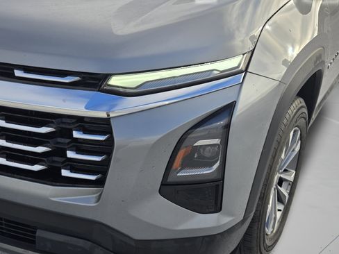 Used 2026 Chevrolet Equinox LT w/ Convenience Package II FWD image 9