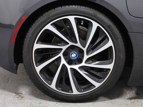 Used 2015 BMW i8 image 32