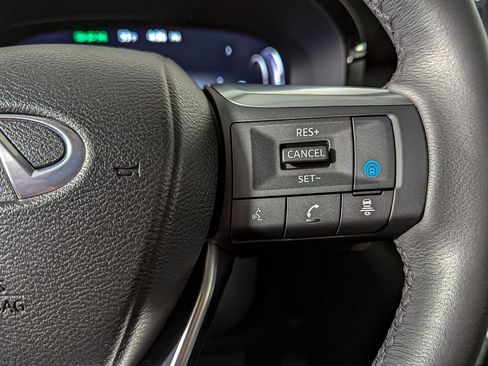 Used 2023 INFINITI QX60 Luxe w/ Performance Audio Package image 32