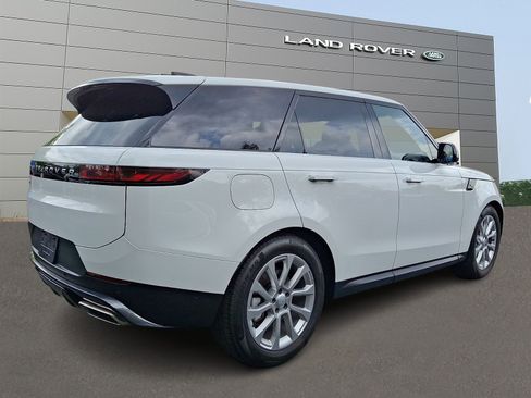 Used 2025 Land Rover Range Rover Sport AWD/4WD image 2