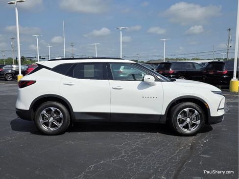 Used 2024 Chevrolet Blazer LT AWD/4WD image 11
