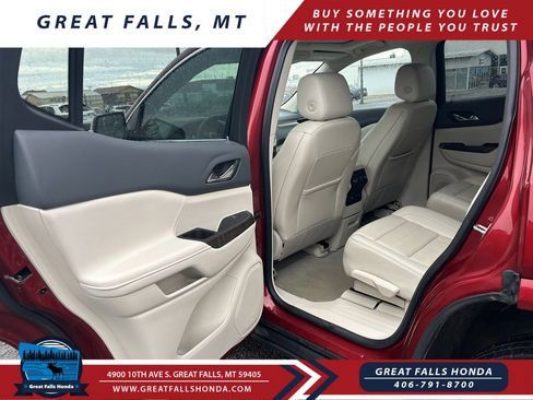 Used 2023 GMC Acadia Denali image 21