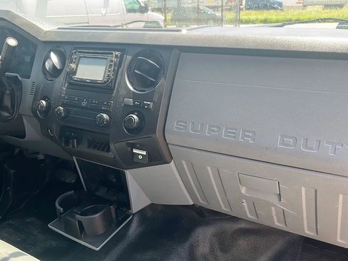 Used 2015 Ford F250 XL w/ Power Equipment Group image 16