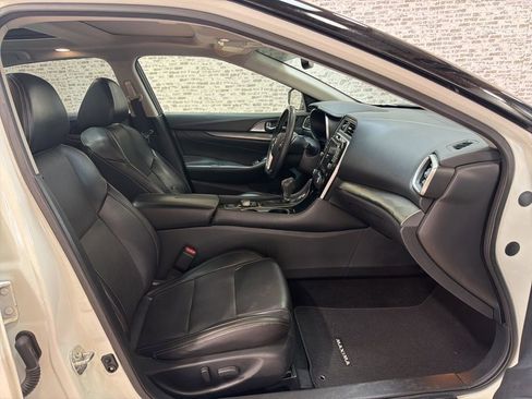 Used 2019 Nissan Maxima 3.5 SL w/ Floor Mat Group image 11