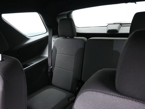 Used 2023 Chevrolet Traverse LT image 37