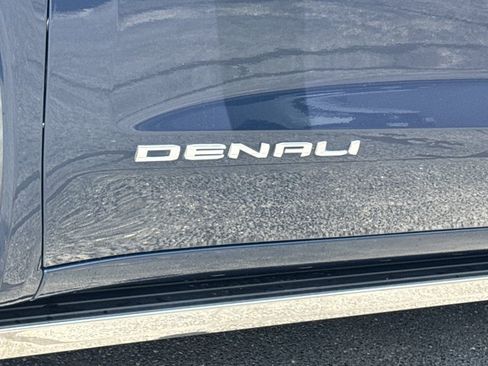 Used 2019 GMC Sierra 1500 Denali w/ Denali Ultimate Package AWD/4WD image 10