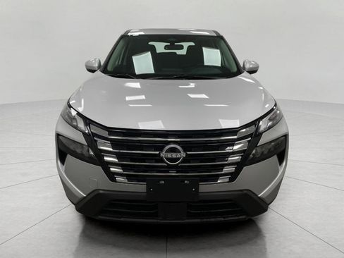 Certified 2025 Nissan Rogue SV image 10