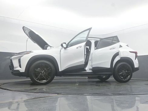 Used 2025 Chevrolet Trax ACTIV FWD image 57