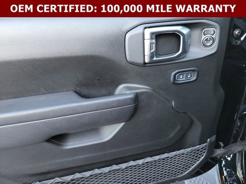 Certified 2025 Jeep Gladiator Sport AWD/4WD image 27