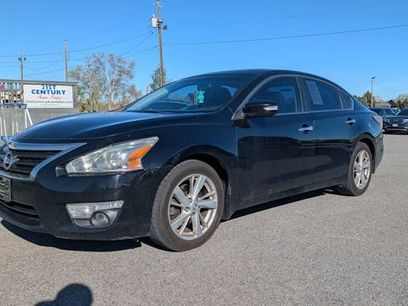 Used 2015 Nissan Altima 2.5 SL w/ Technology Package