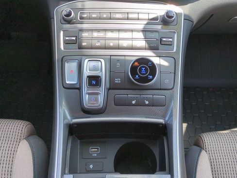 Certified 2023 Hyundai Santa Fe SEL AWD/4WD image 18