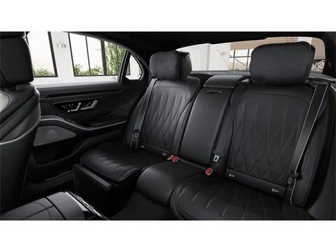 New 2026 Mercedes-Benz S 63 AMG S image 5